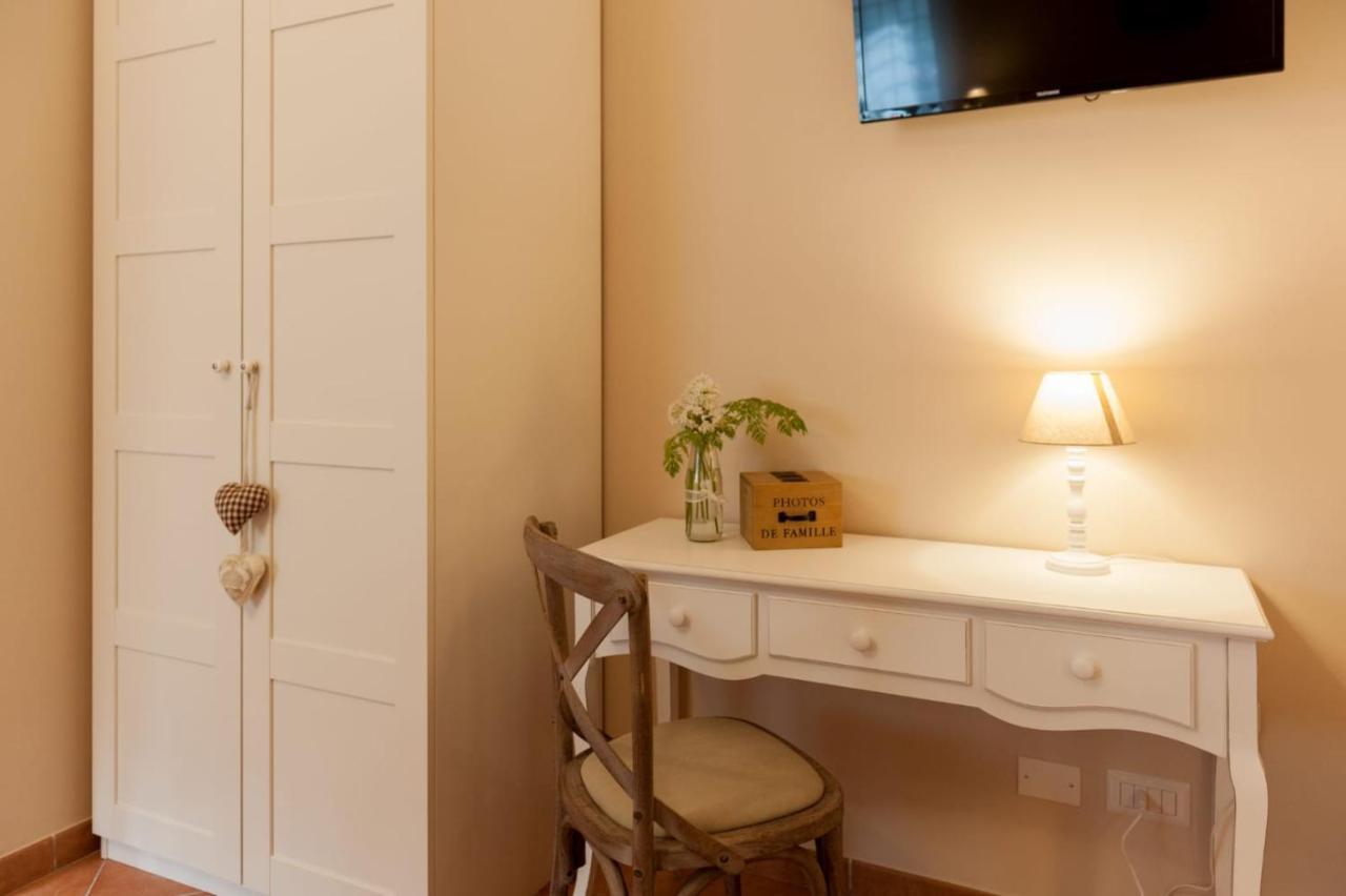 B&B Il Casaletto Monte Porzio Catone Bagian luar foto