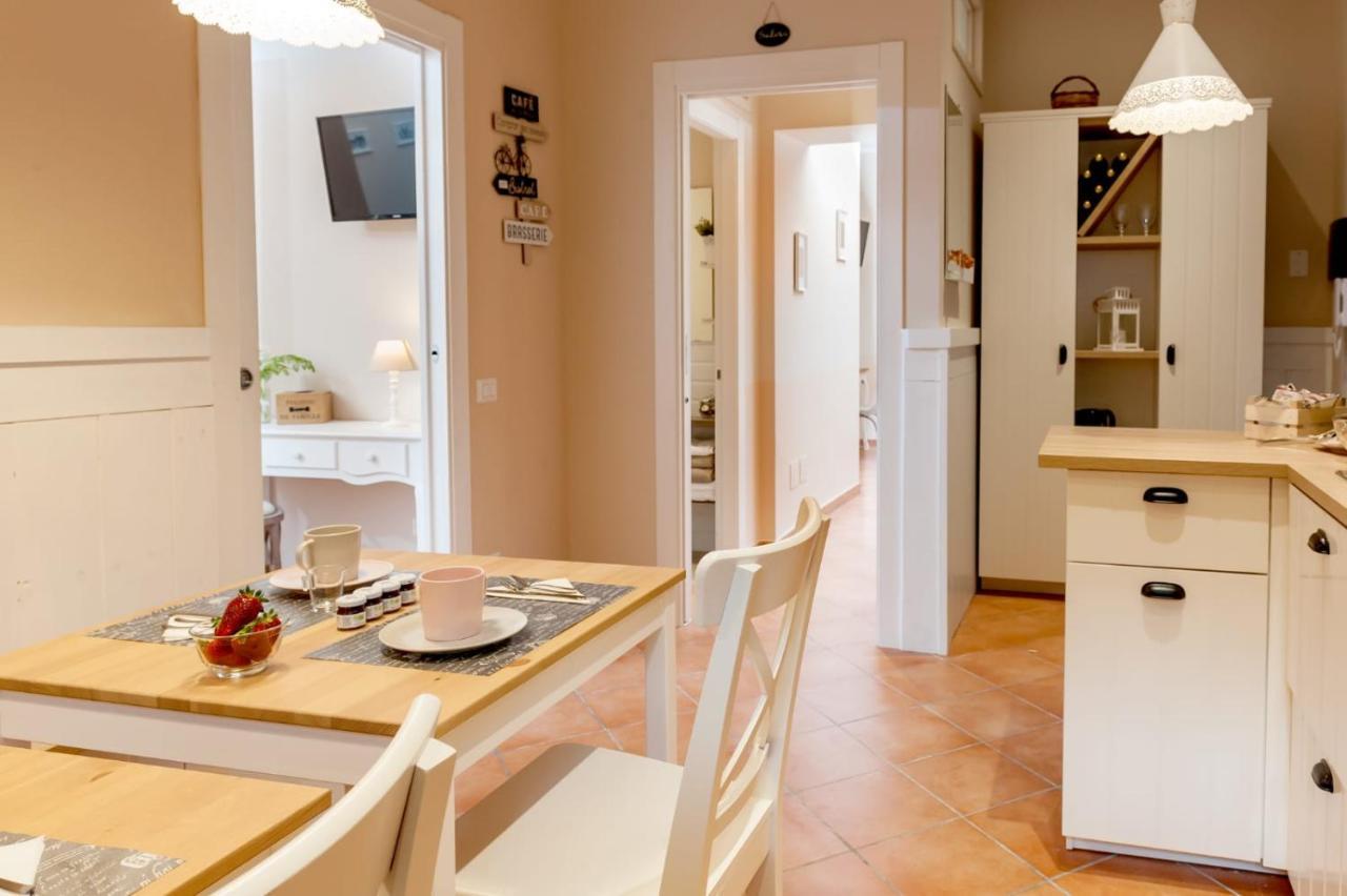B&B Il Casaletto Monte Porzio Catone Bagian luar foto