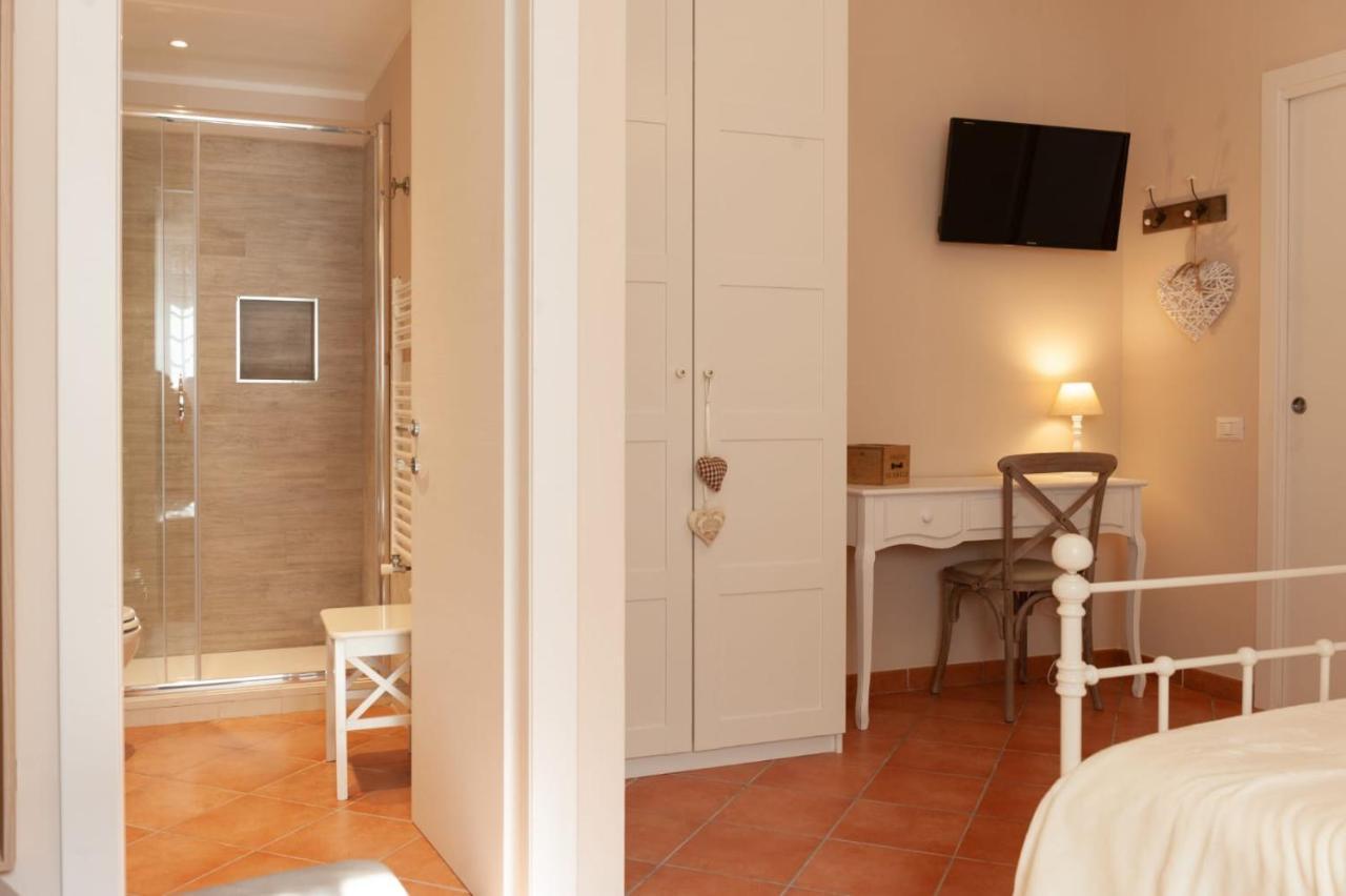 B&B Il Casaletto Monte Porzio Catone Bagian luar foto